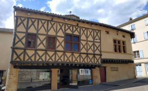 Beaujeu Tourist Office