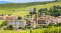 Vue sur le village de Salles-Arbuissonnas depuis les vignes du Beaujolais